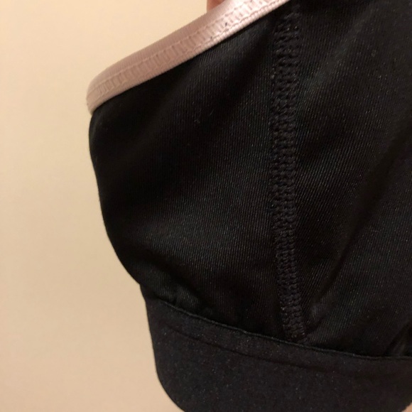 ⛔️SOLD⛔️ Adidas 🖤 Strappy Back Sports Bra - Picture 7 of 14